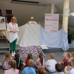 Obchody 21. Ogólnopolskiego Tygodnia Bibliotek 2024 - Spektakl Teatralny "Przytulaki"